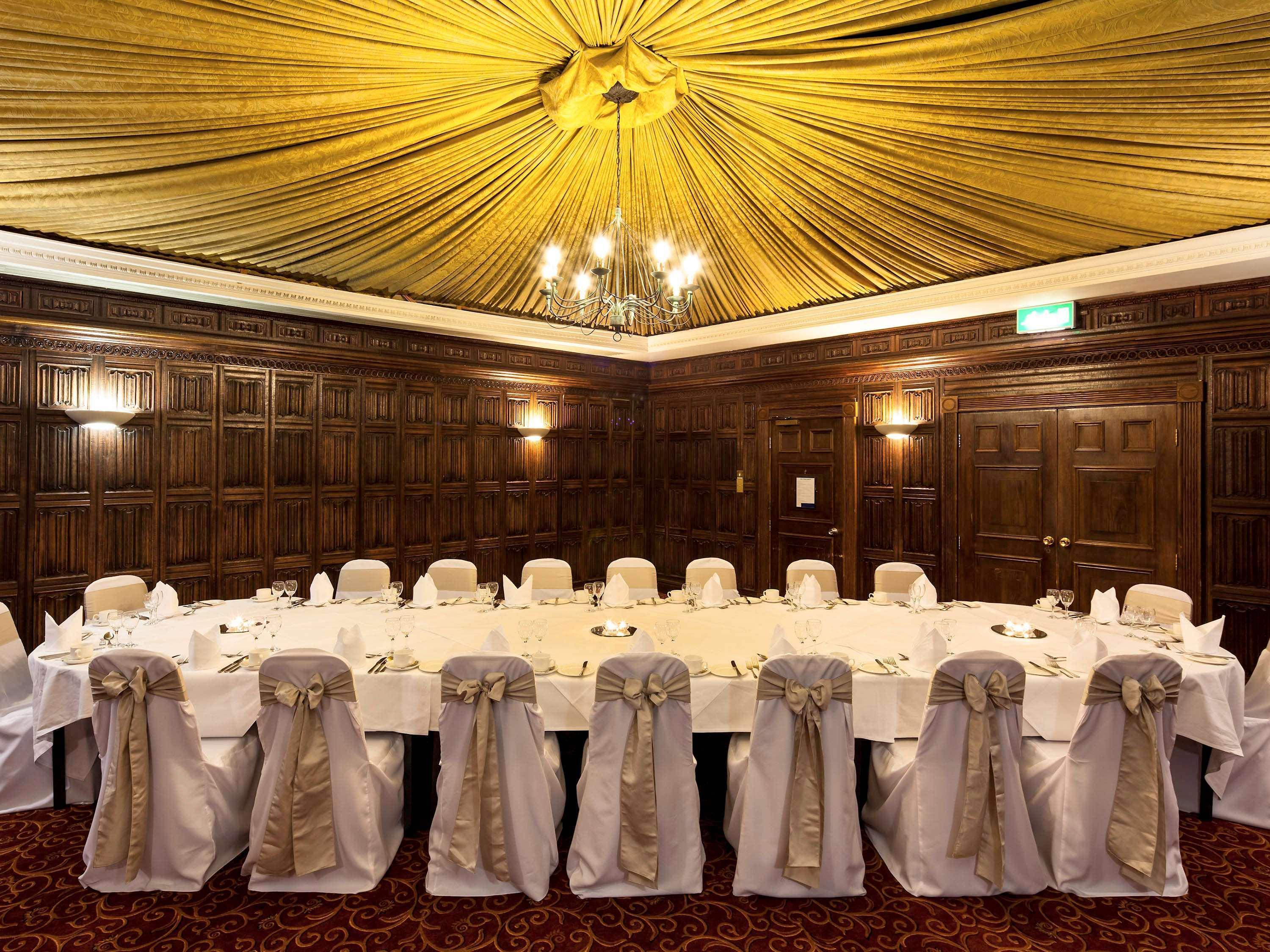 Mercure York Fairfield Manor Hotel Екстер'єр фото