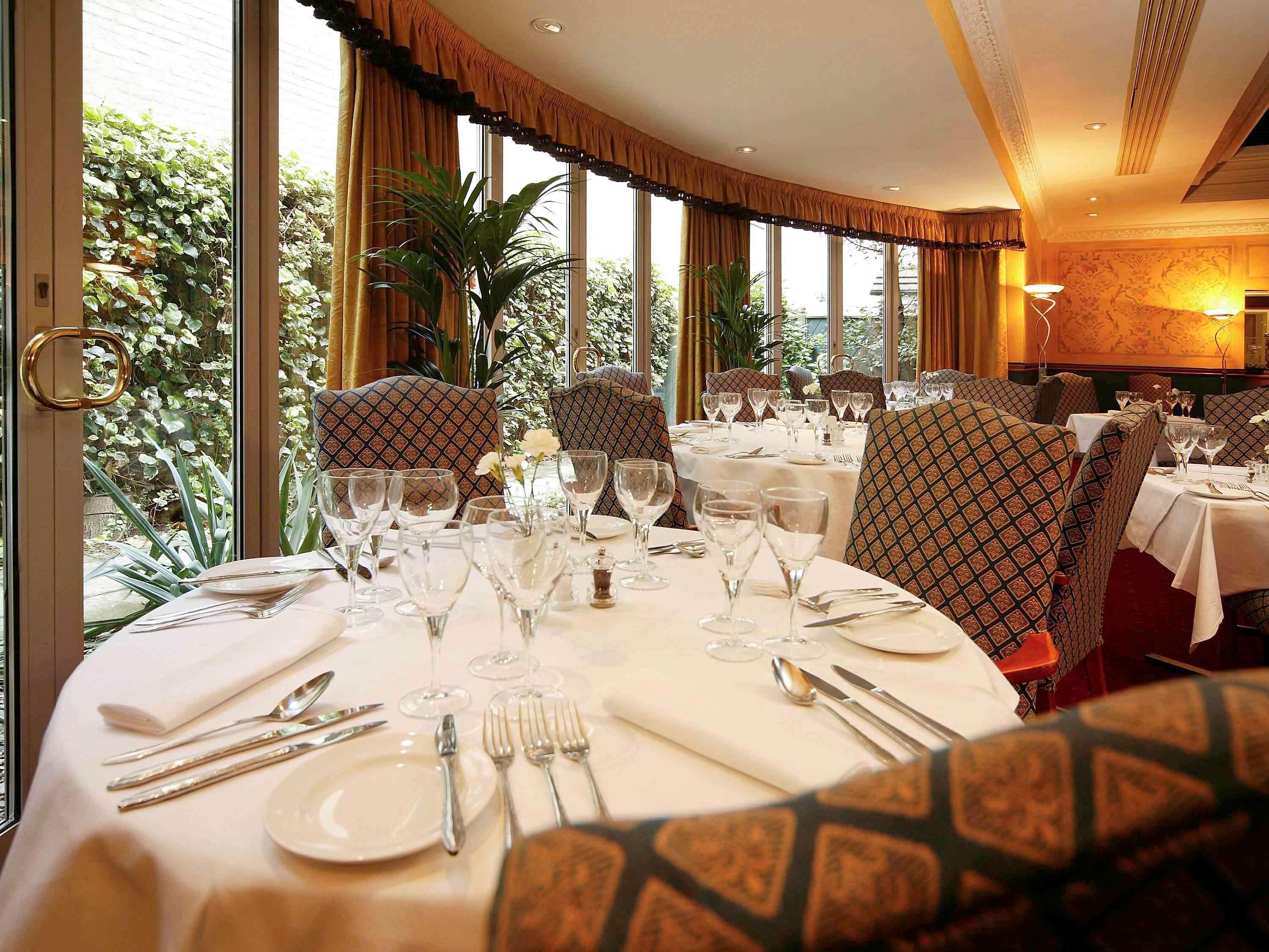 Mercure York Fairfield Manor Hotel Екстер'єр фото