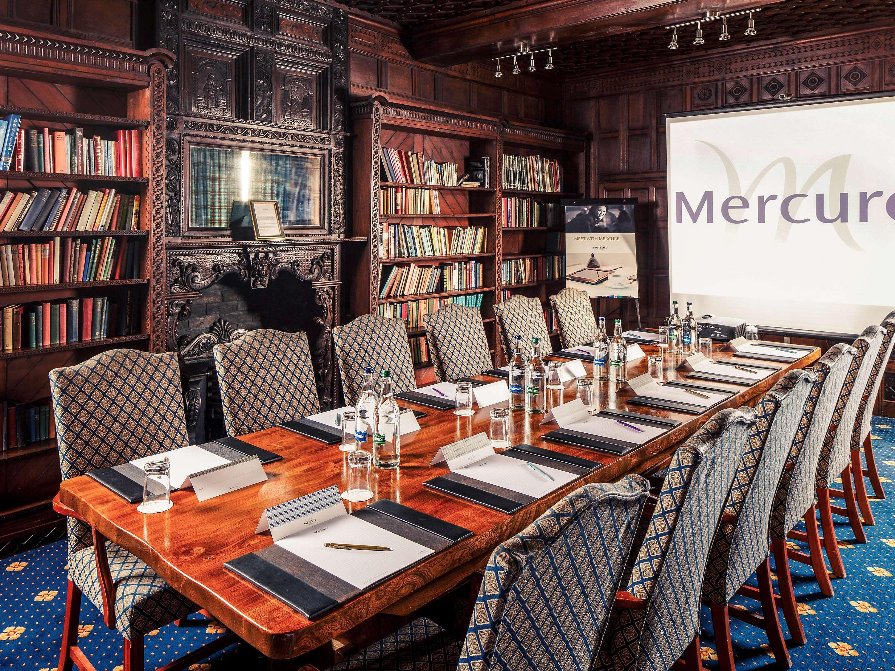 Mercure York Fairfield Manor Hotel Екстер'єр фото