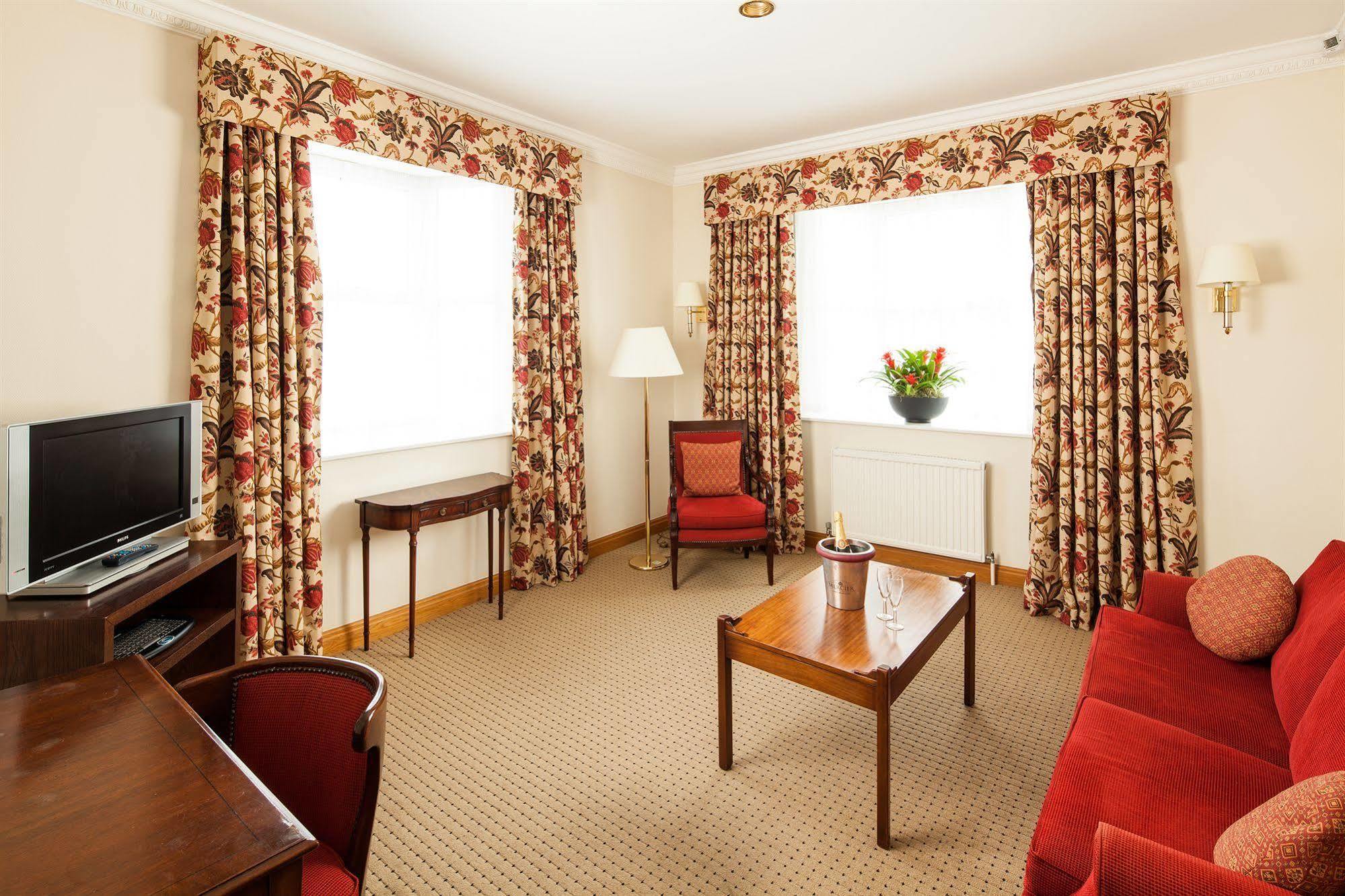 Mercure York Fairfield Manor Hotel Екстер'єр фото
